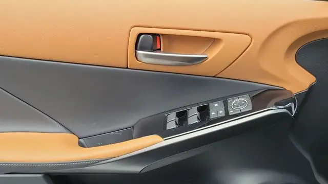 2025 Lexus IS 350 F SPORT Design