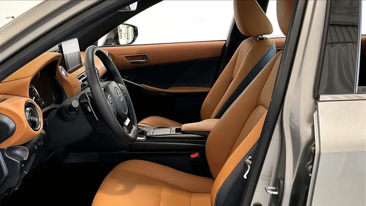 2023 Lexus IS 300 Base