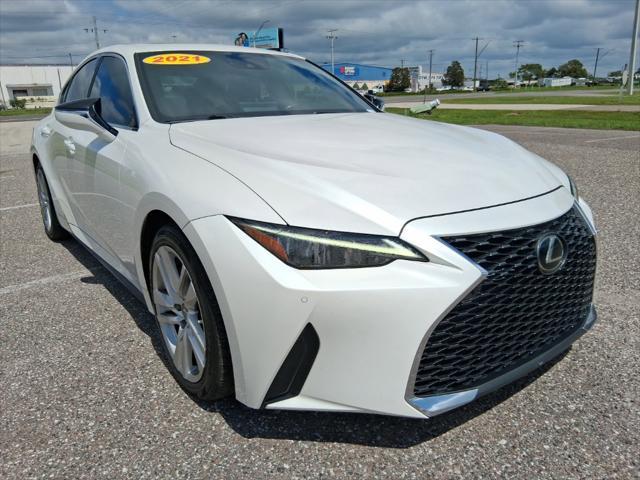 2021 Lexus IS