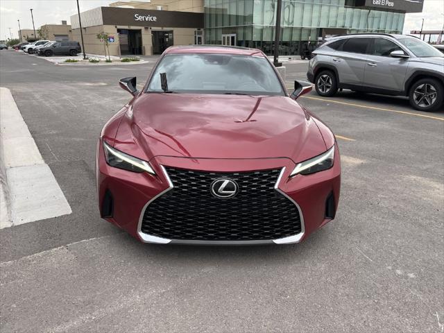 2021 Lexus IS 300 Base — photo 1 of 12