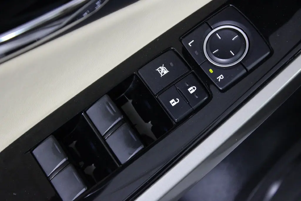 2015 Lexus IS - $15,127