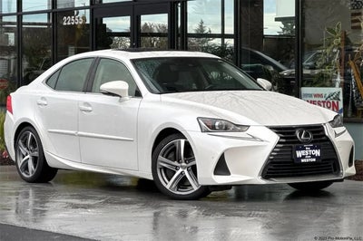 2017 Lexus IS 300 AWD 4DR Sedan