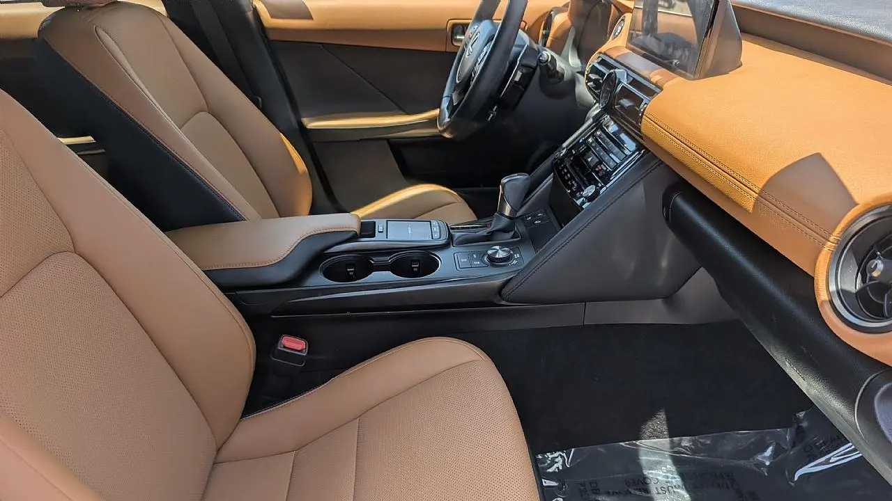 2023 Lexus IS 300 Base