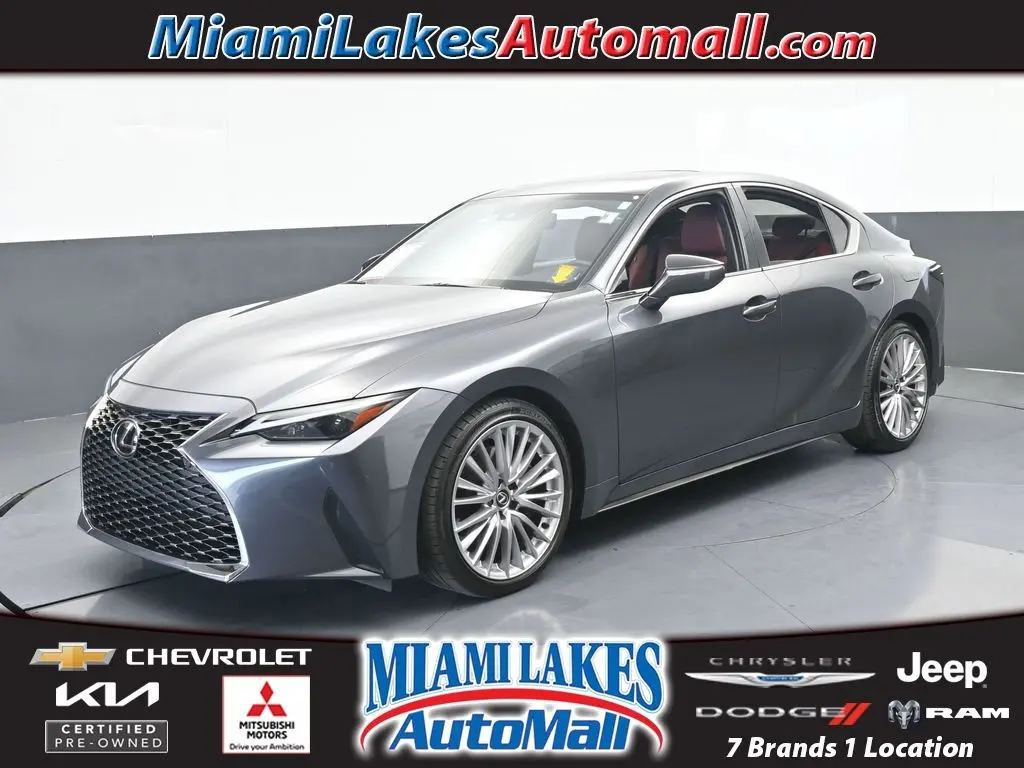 2025 Lexus IS