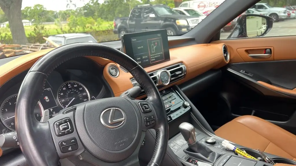 2022 Lexus IS 300 Base