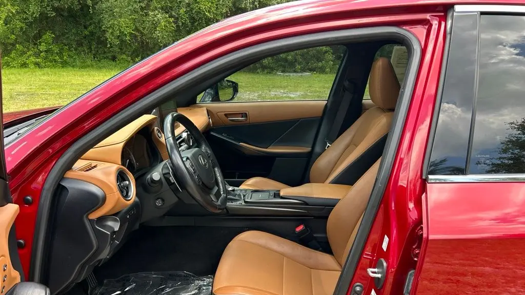 2022 Lexus IS 300 Base