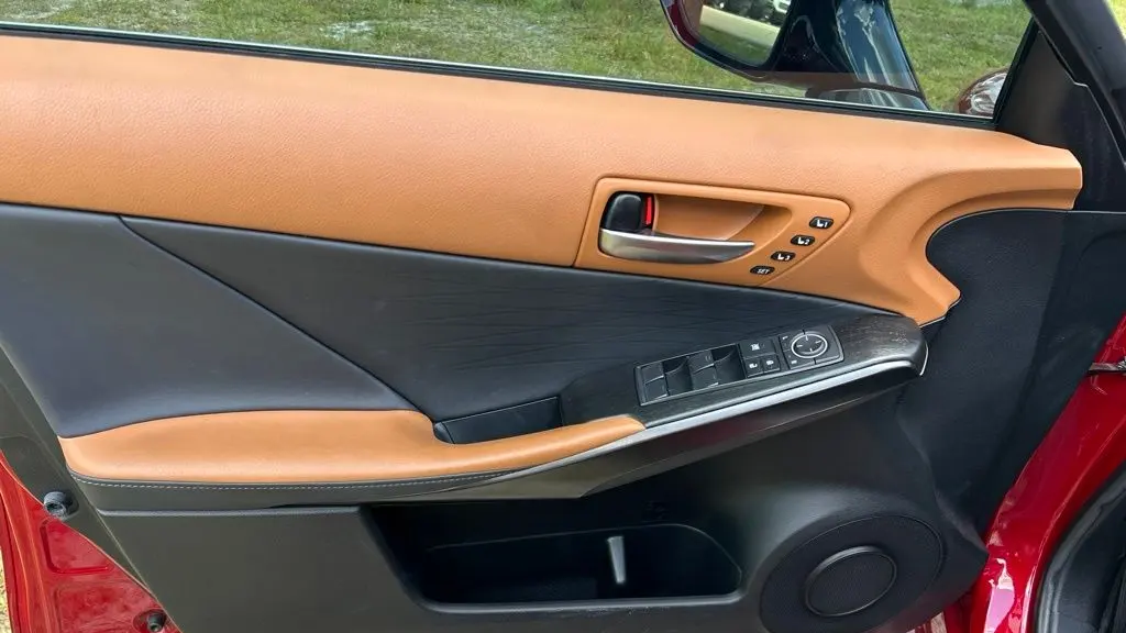 2022 Lexus IS 300 Base