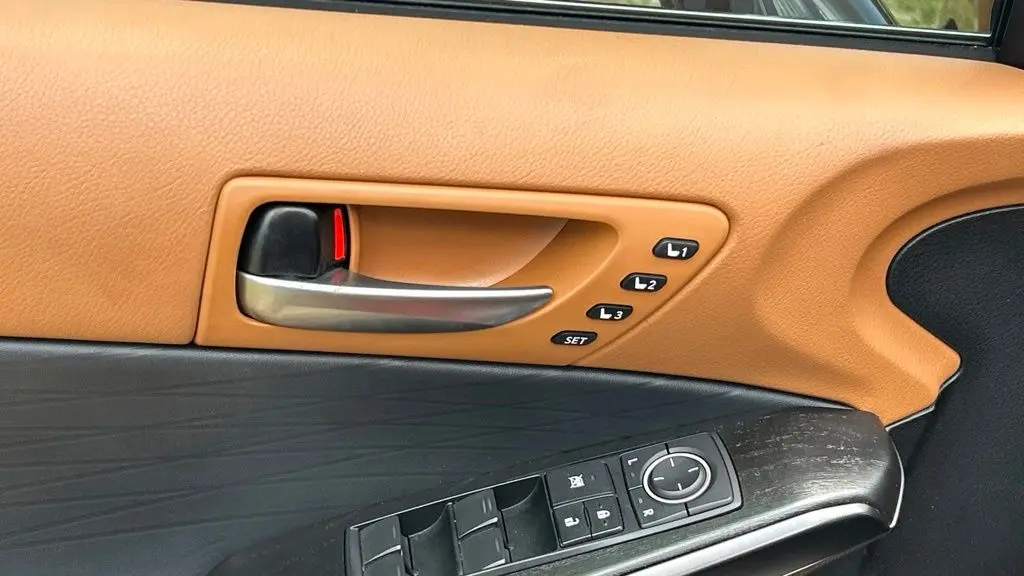 2022 Lexus IS 300 Base
