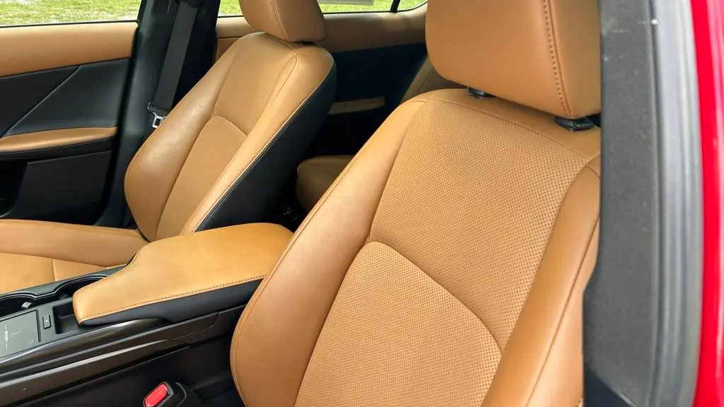 2022 Lexus IS 300 Base