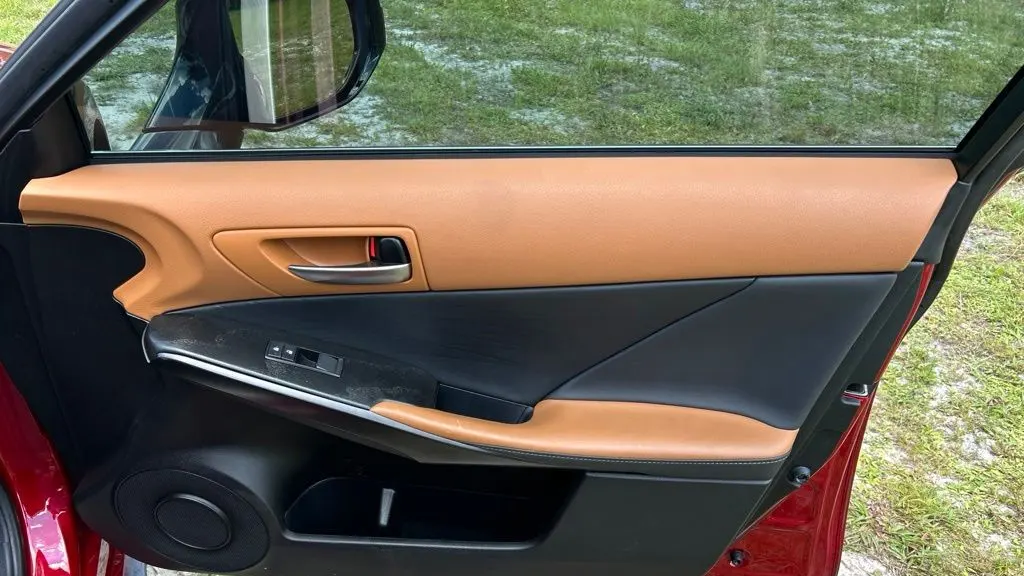 2022 Lexus IS 300 Base