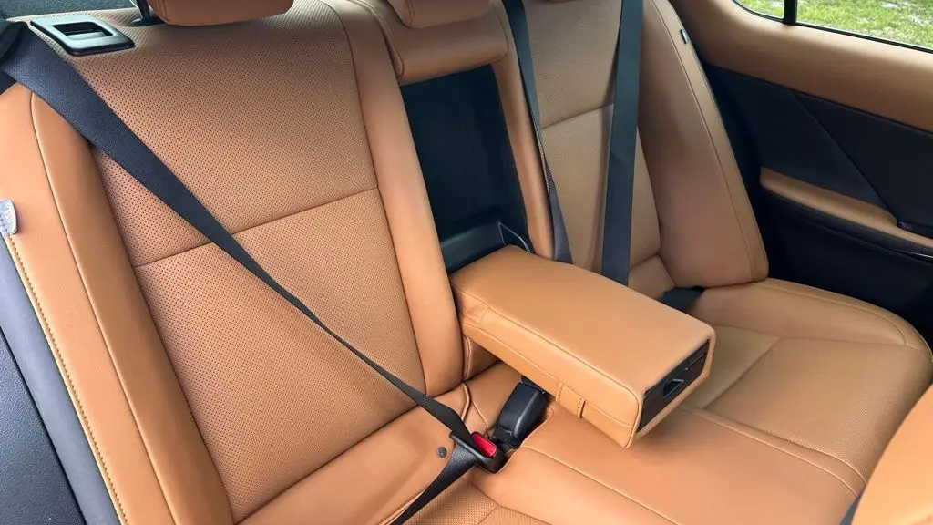 2022 Lexus IS 300 Base