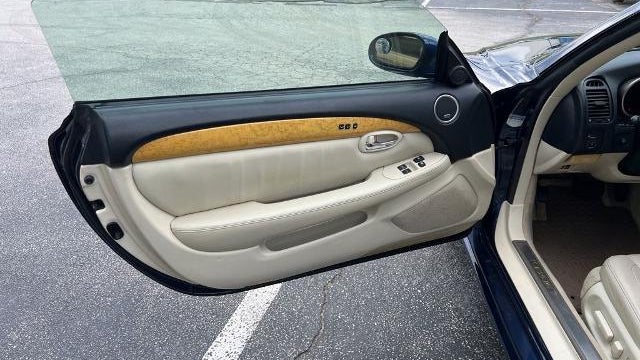 2004 Lexus SC 430 Base