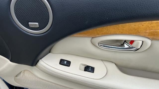 2004 Lexus SC 430 Base