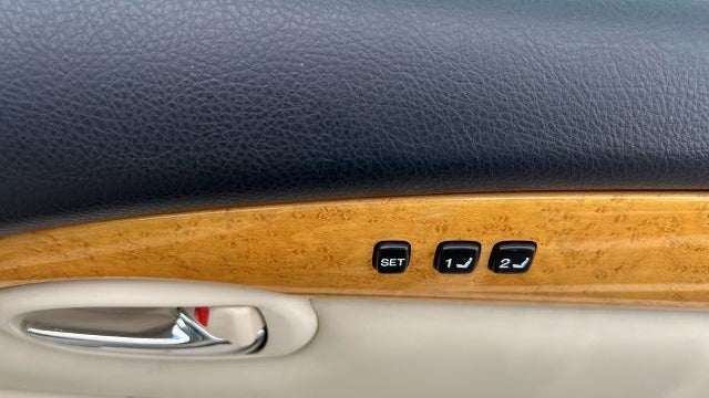 2004 Lexus SC 430 Base