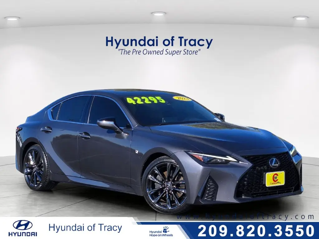 2023 Lexus IS
