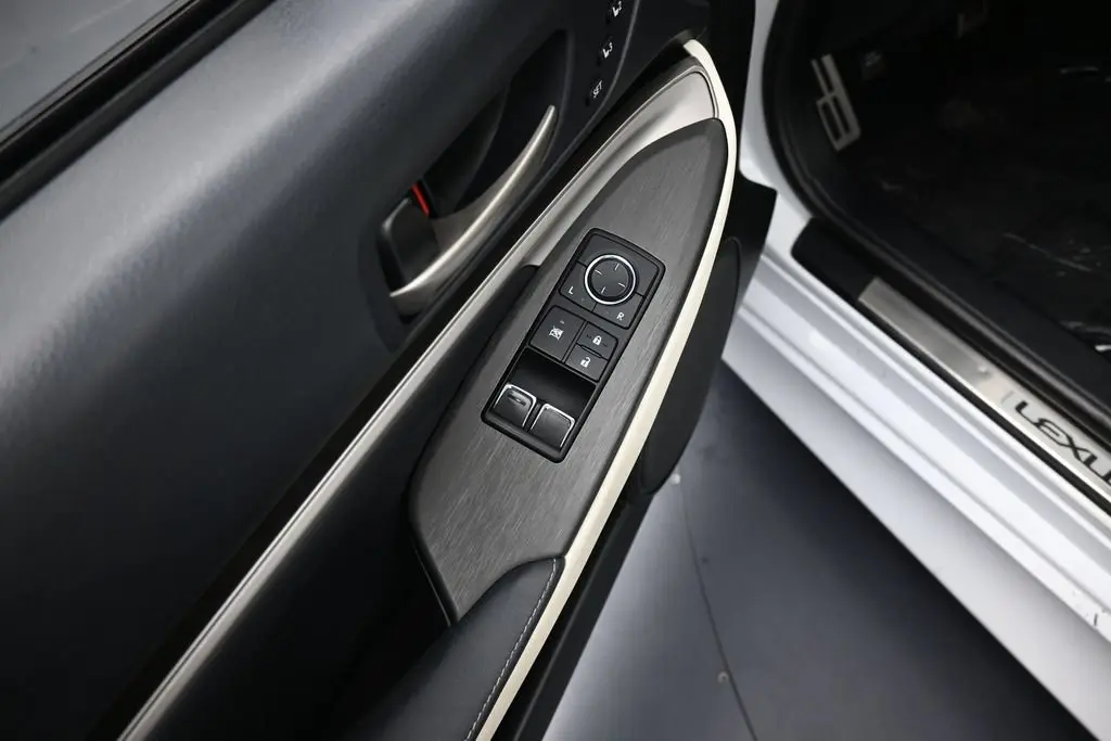 2019 Lexus RC - $22,872
