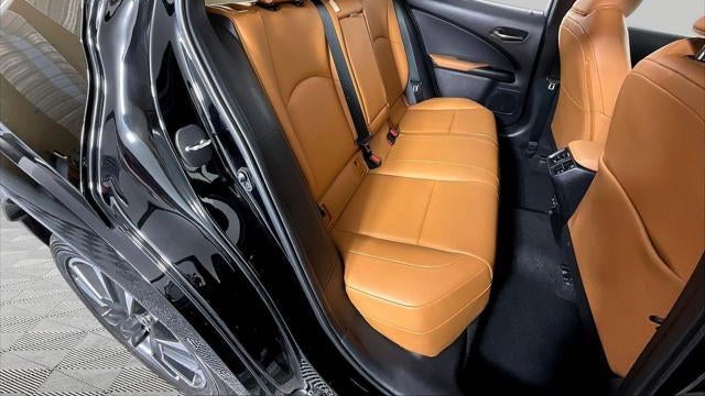 2022 Lexus UX 200 Base