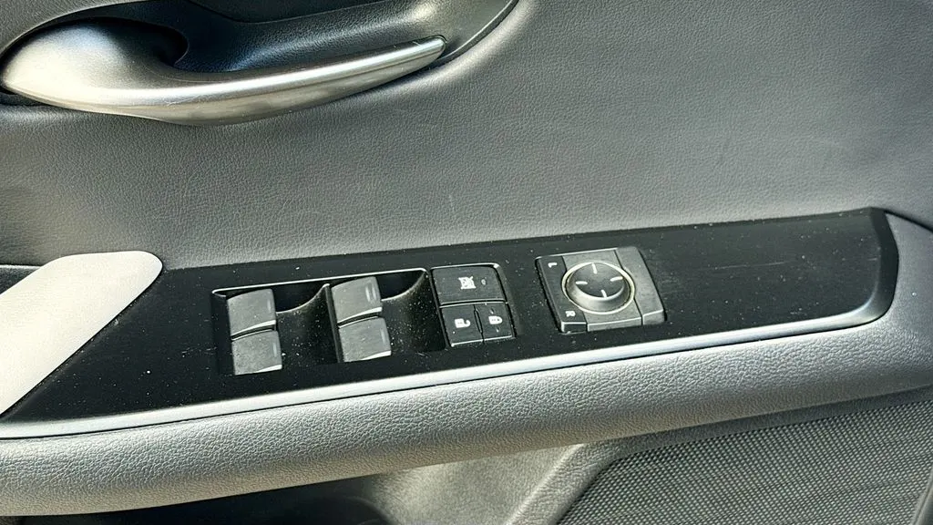 2024 Lexus UX 250h Premium