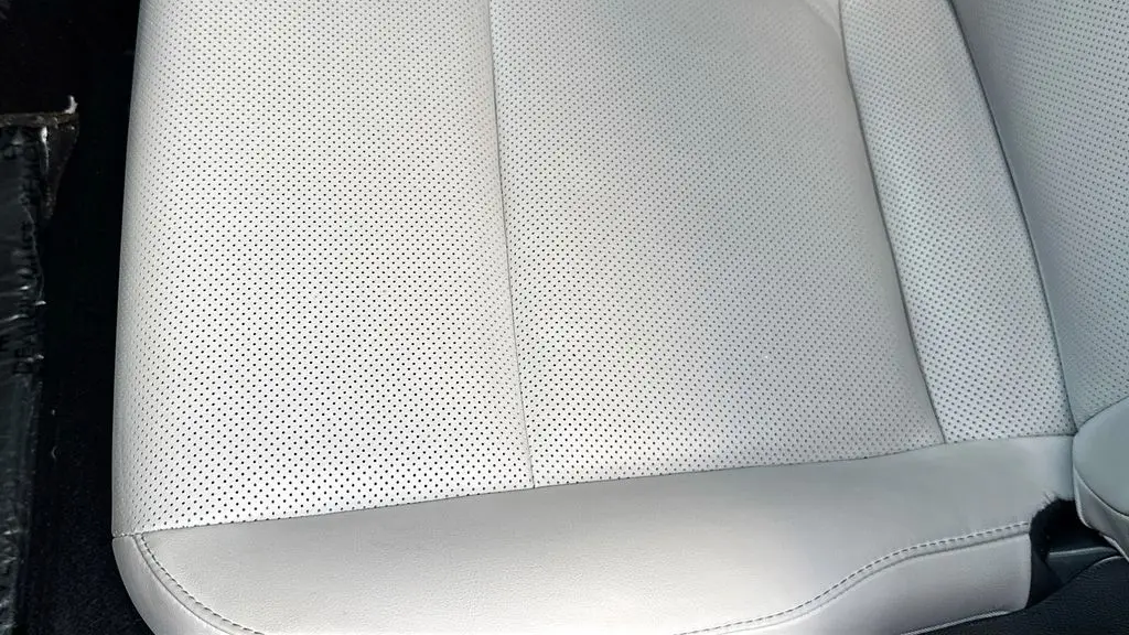 2024 Lexus UX 250h Premium