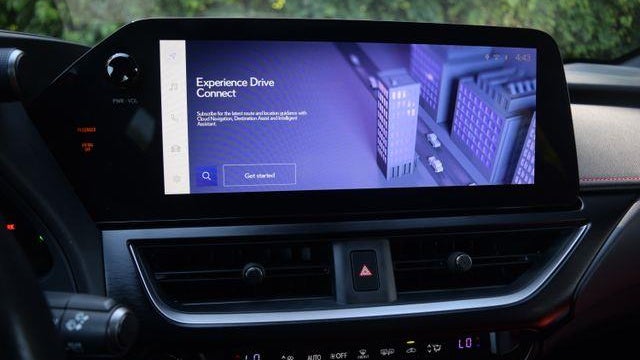 2023 Lexus UX 250h F SPORT Handling