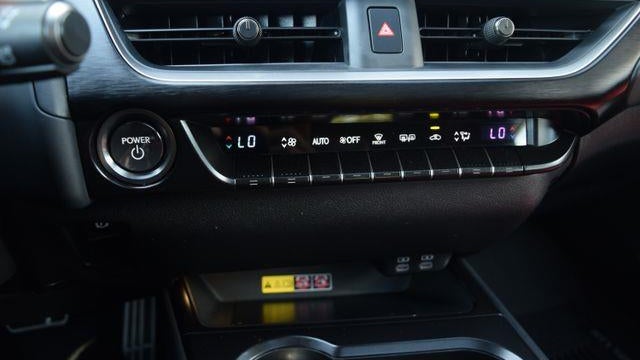 2023 Lexus UX 250h F SPORT Handling
