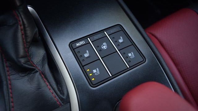 2023 Lexus UX 250h F SPORT Handling