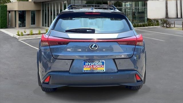 2022 Lexus UX 200 Base
