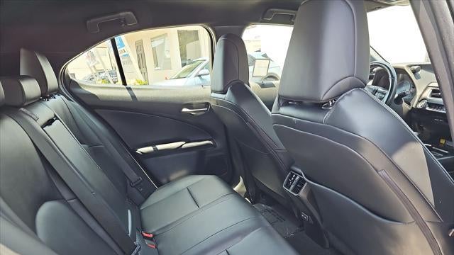 2022 Lexus UX 200 Base