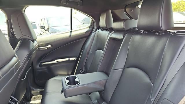 2022 Lexus UX 200 Base