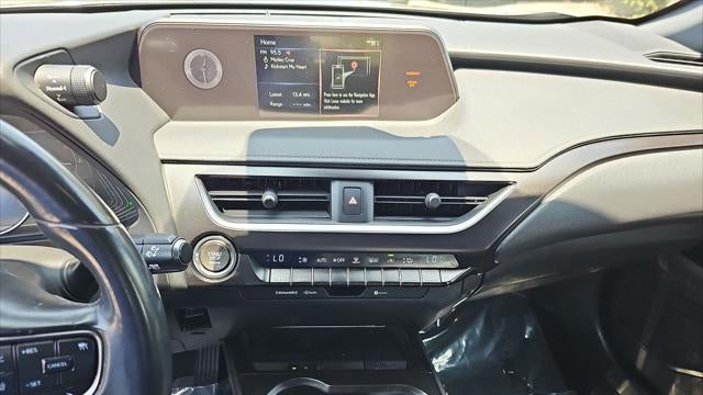 2022 Lexus UX 200 Base