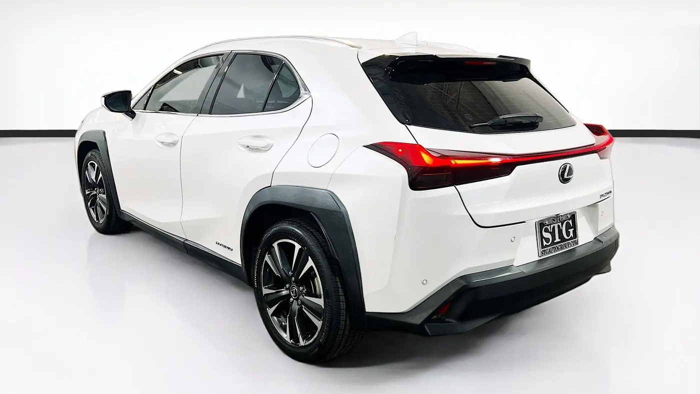 2021 Lexus UX 250h Base