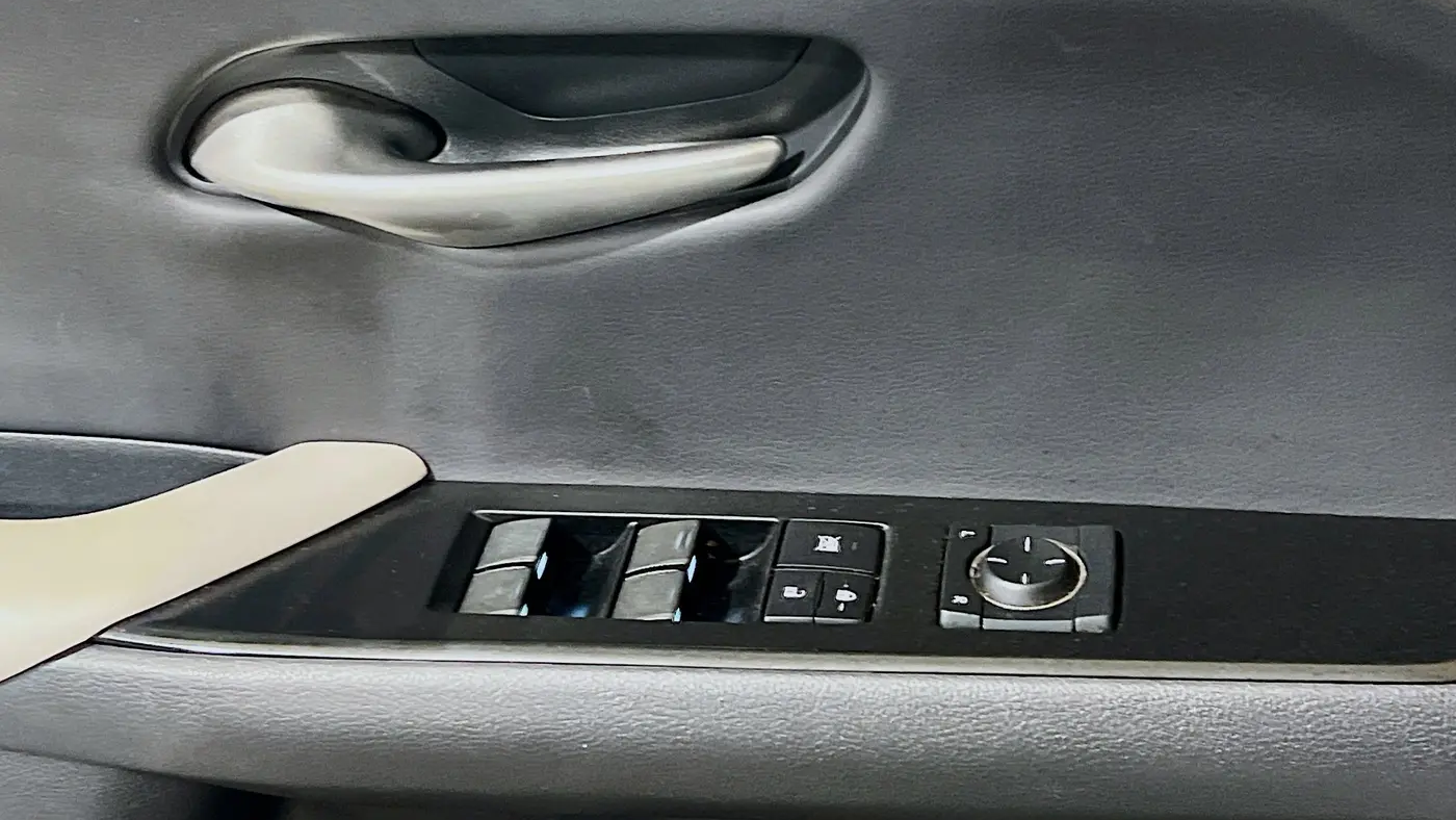 2021 Lexus UX 250h Base
