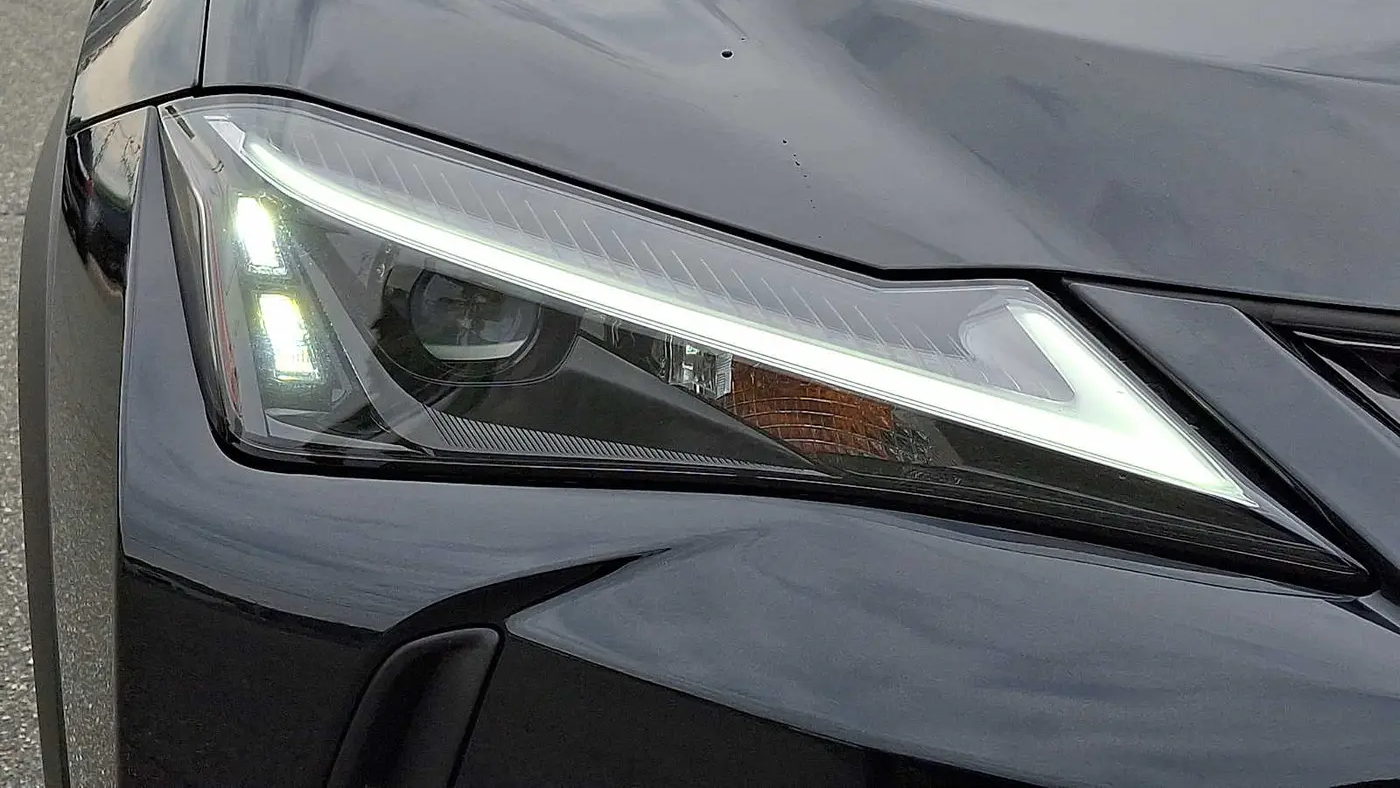 2023 Lexus UX 250h Base