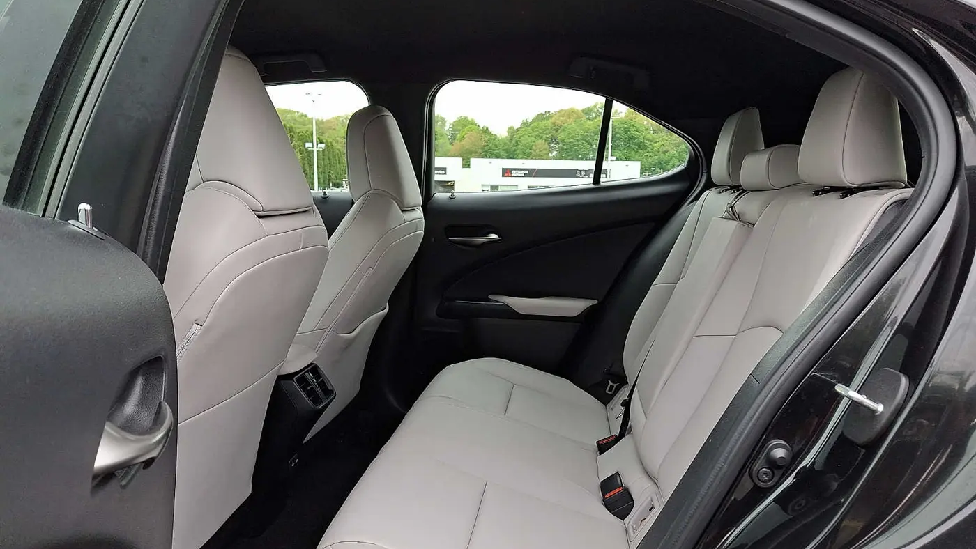 2023 Lexus UX 250h Base