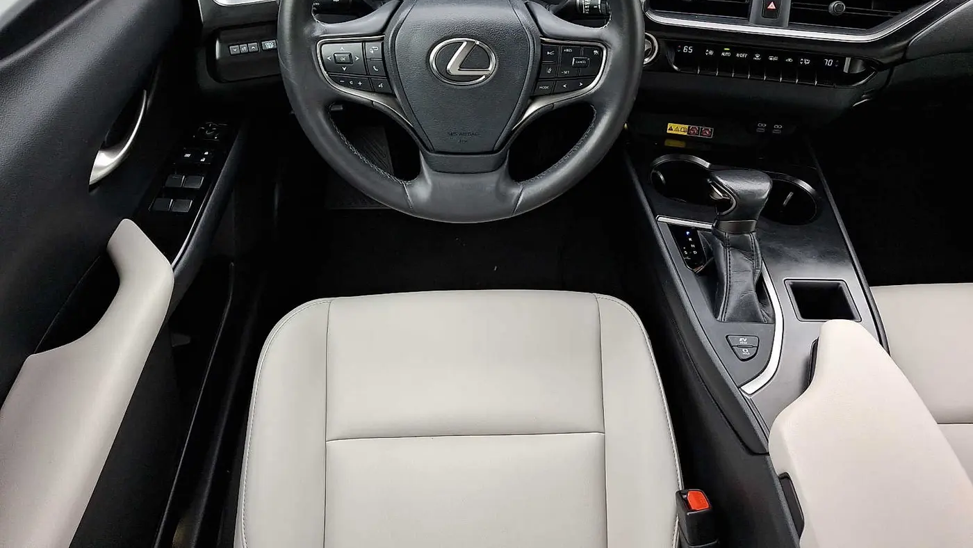 2023 Lexus UX 250h Base
