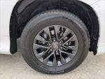 2021 GX 460 Thumbnail 3