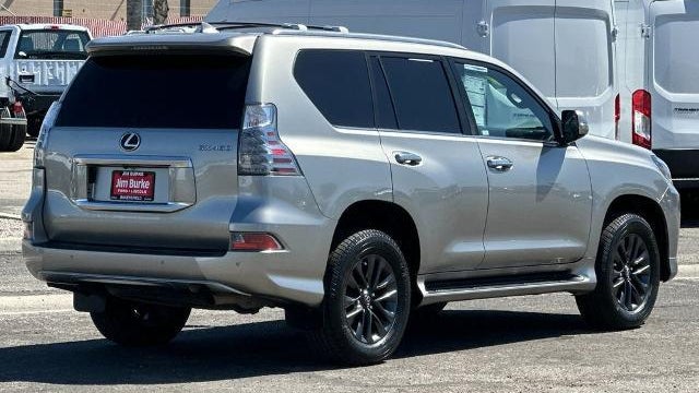 2022 Lexus GX 460 Base
