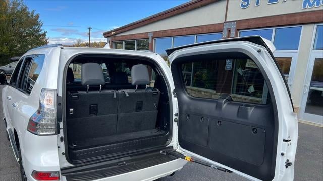 2023 Lexus GX 460 Base