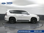 2023 GX 460 Thumbnail 3