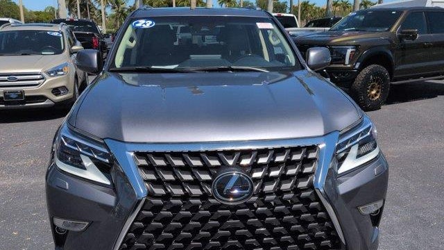 2023 Lexus GX 460 Base