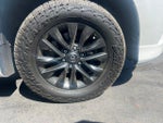 2023 GX 460 Thumbnail 5