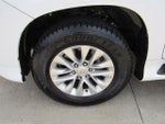 2017 GX 460 Thumbnail 9