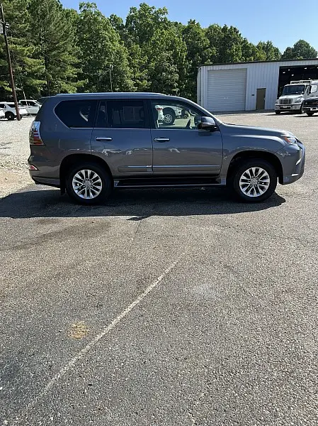 2017 Lexus GX - $22,998