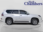 2017 GX 460 Thumbnail 11