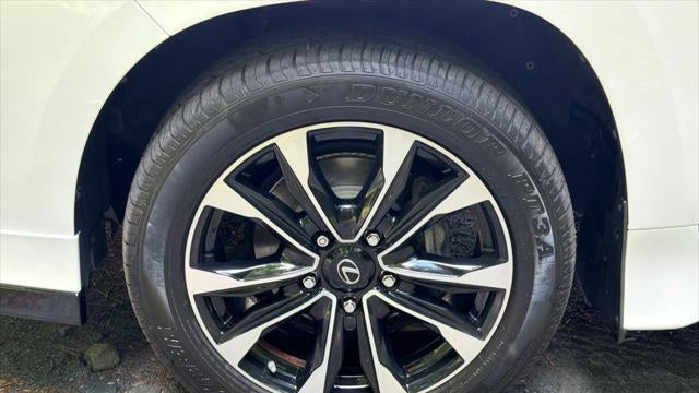 2021 Lexus LX 570 Three-Row
