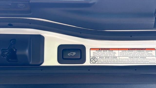 2021 Lexus LX 570 Three-Row