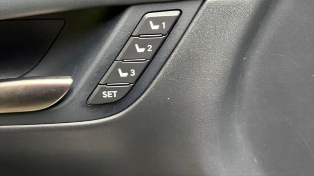 2021 Lexus LX 570 Three-Row