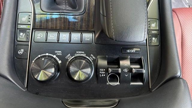 2021 Lexus LX 570 Three-Row