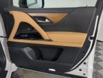 2023 LX 600 Thumbnail 23