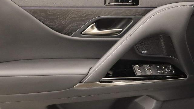 2026 Lexus LX 700h Luxury